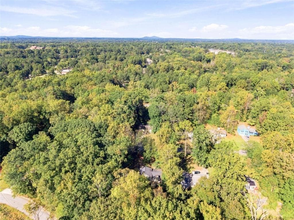 5 bedroom, 2 bathroom, 1,322 sq ft single family residence for sale at 615 Charity Lane, Mableton, GA 30126 — photo 8