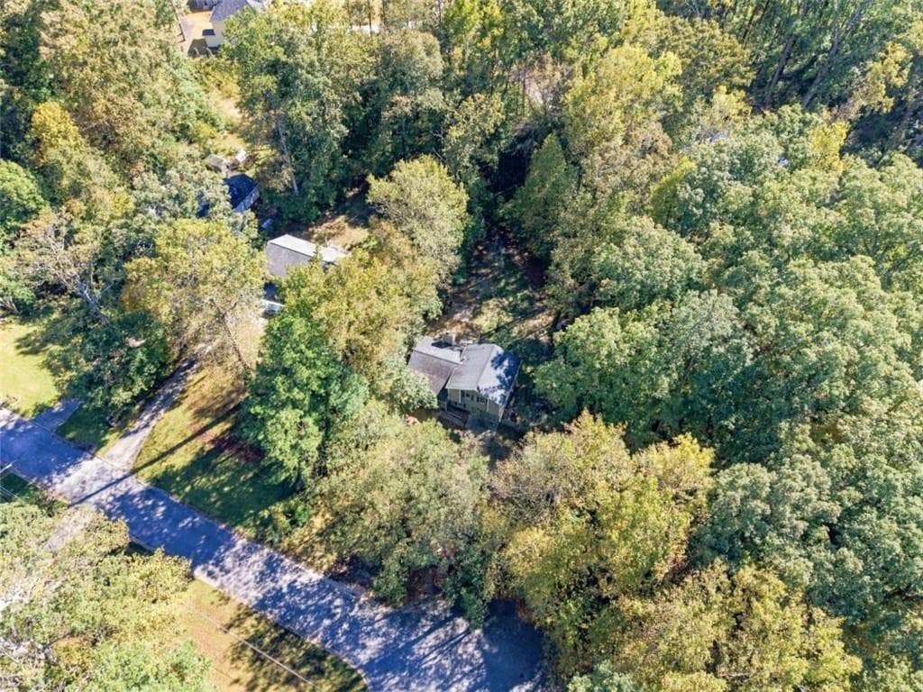 5 bedroom, 2 bathroom, 1,322 sq ft single family residence for sale at 615 Charity Lane, Mableton, GA 30126 — photo 9