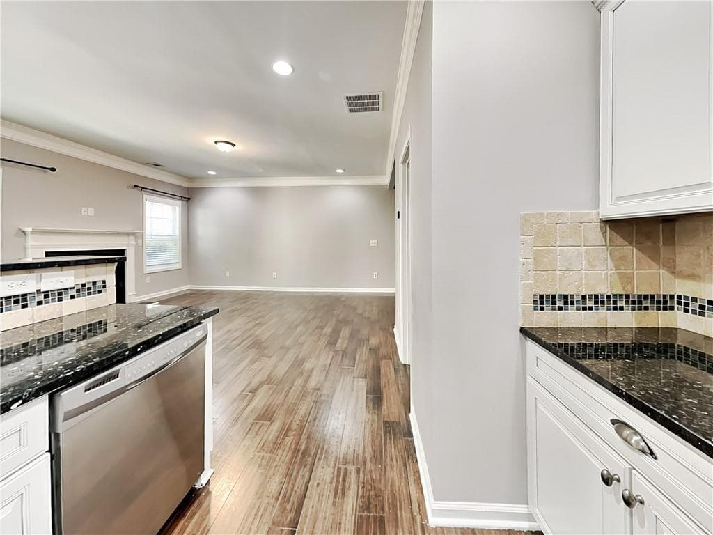 3 bedroom, 3 bathroom, 1,740 sq ft townhouse for rent at 1610 Marsanne Terrace 25, Kennesaw, GA 30152 for $2,500 a month — photo 4