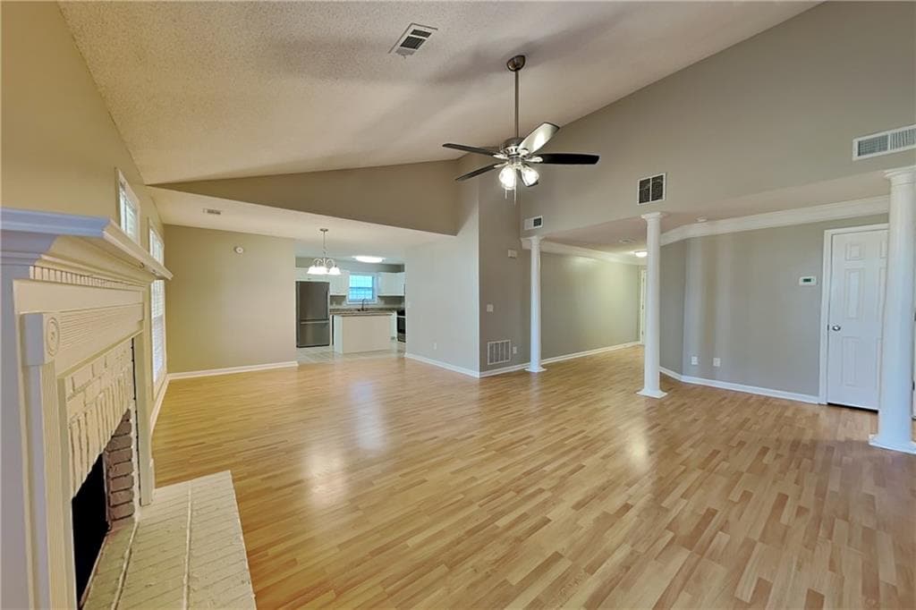 3 bedroom, 2 bathroom, 1,803 sq ft single family residence for rent at 307 Chesapeake Ridge, Woodstock, GA 30189 for $2,150 a month — photo 3