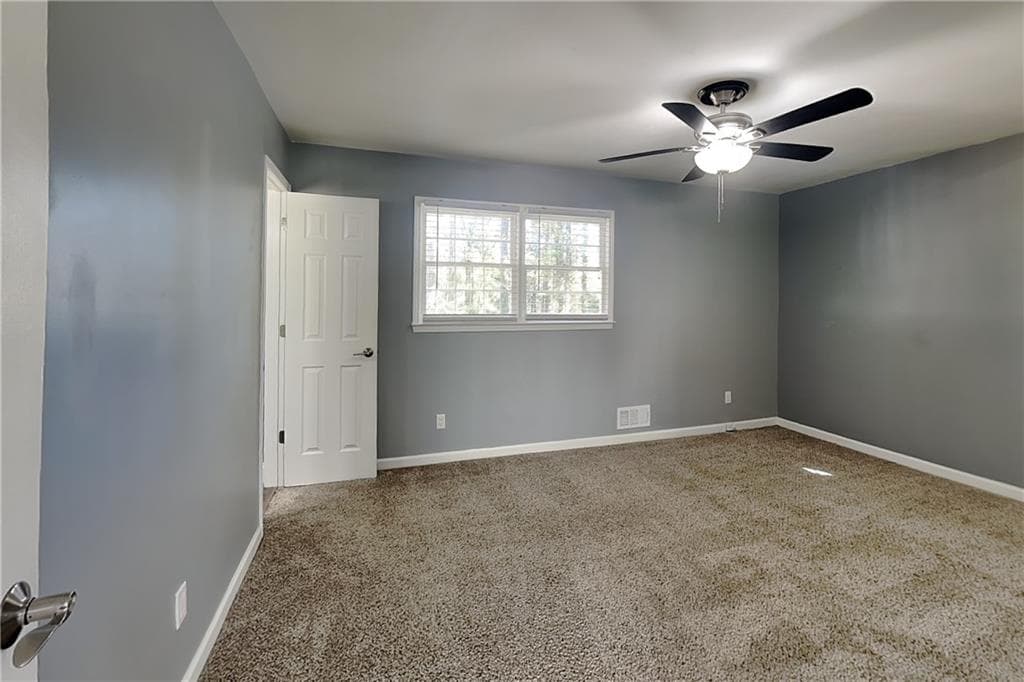 4 bedroom, 2 bathroom, 2,002 sq ft single family residence for rent at 281 Sumter Drive, Marietta, GA 30066 for $2,640 a month — photo 8