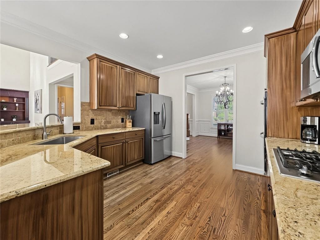6 bedroom, 6 bathroom, 5,683 sq ft single family residence for sale at 206 White Oak Drive, Canton, GA 30114 — photo 8