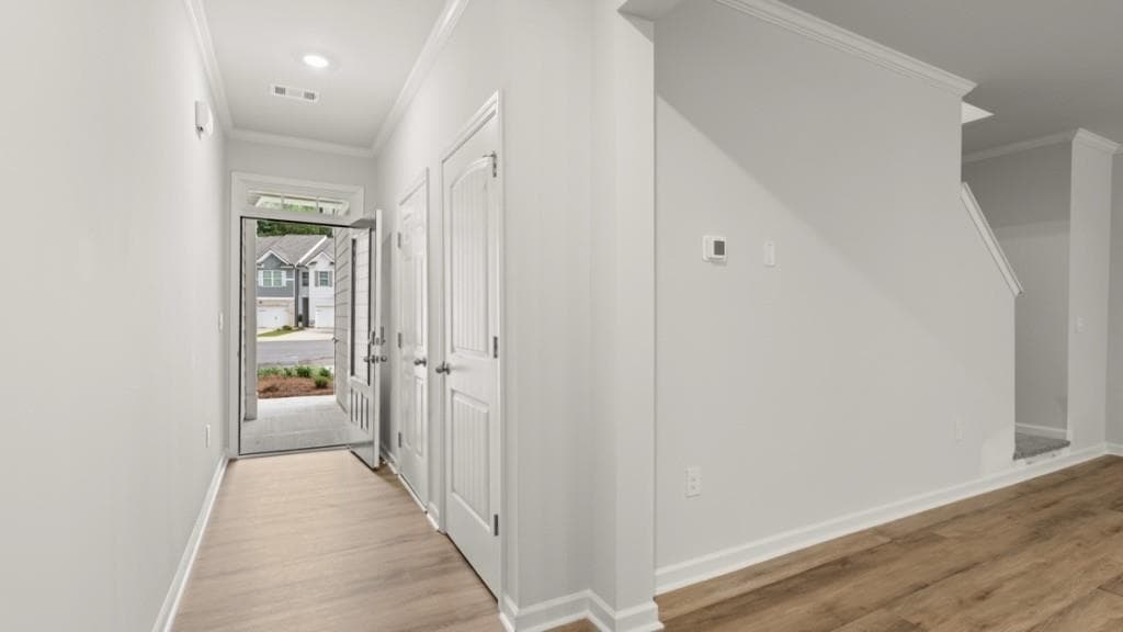 4 bedroom, 3 bathroom, 1,877 sq ft single family residence for sale at 3015 Manor Hill Place, Union City, GA 30291 — photo 3