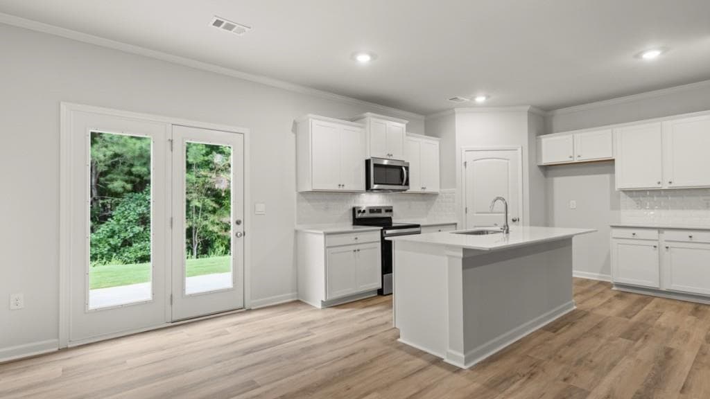 4 bedroom, 3 bathroom, 1,877 sq ft single family residence for sale at 3015 Manor Hill Place, Union City, GA 30291 — photo 6