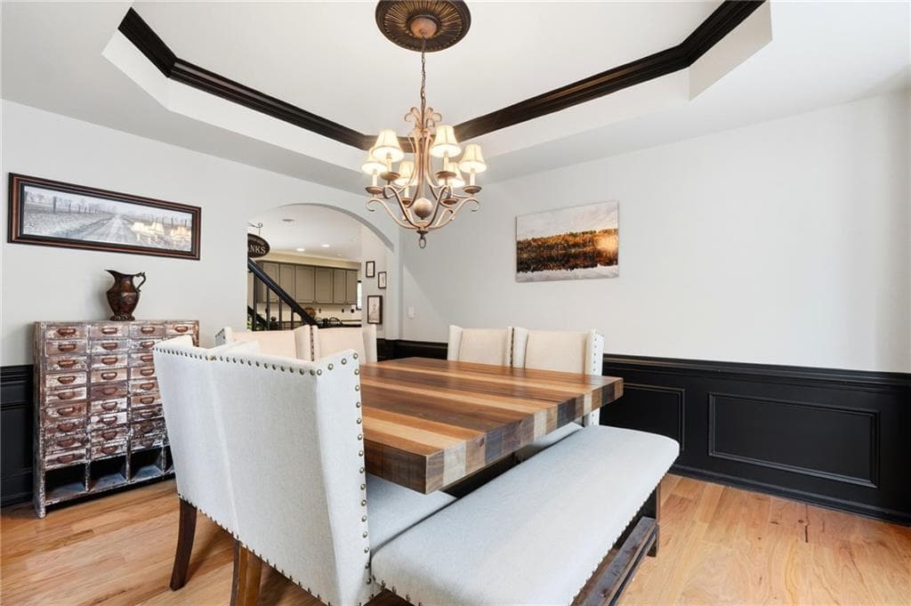 6 bedroom, 5 bathroom, 5,494 sq ft single family residence for sale at 200 White Cloud Run, Canton, GA 30114 — photo 9
