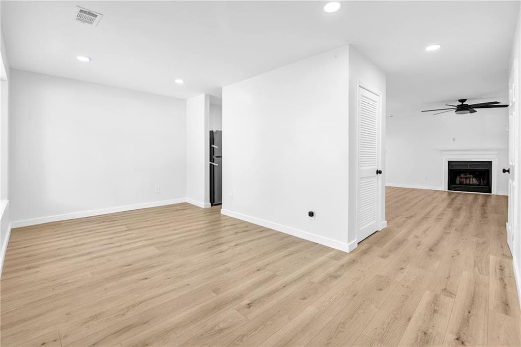3 bedroom, 3 bathroom, 1,436 sq ft townhouse for sale at 2305 Wingfoot Place, Decatur, GA 30035 — photo 5