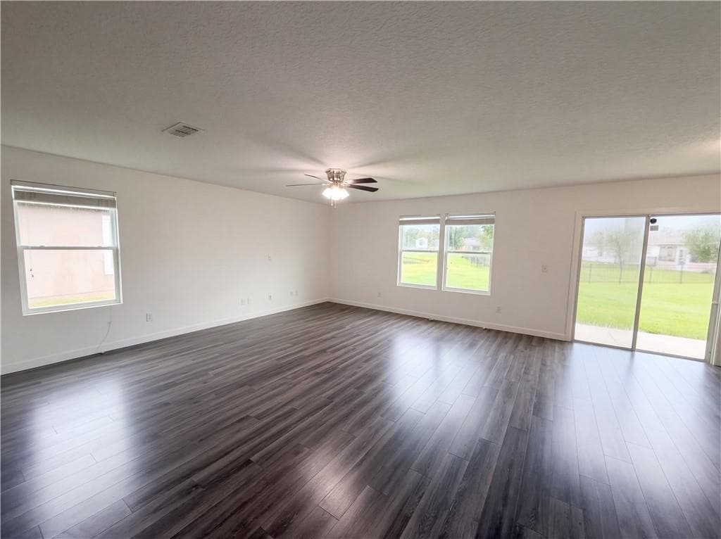 4 bedroom, 2 bathroom, 1,861 sq ft single family residence for sale at 119 Brooklet Circle, St. Marys, GA 31558 — photo 3