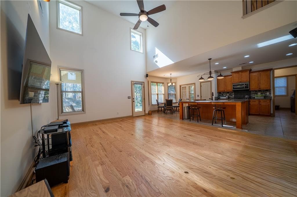 4 bedroom, 3 bathroom, 2,800 sq ft single family residence for sale at 9 Greystone Way, Cartersville, GA 30120 — photo 2