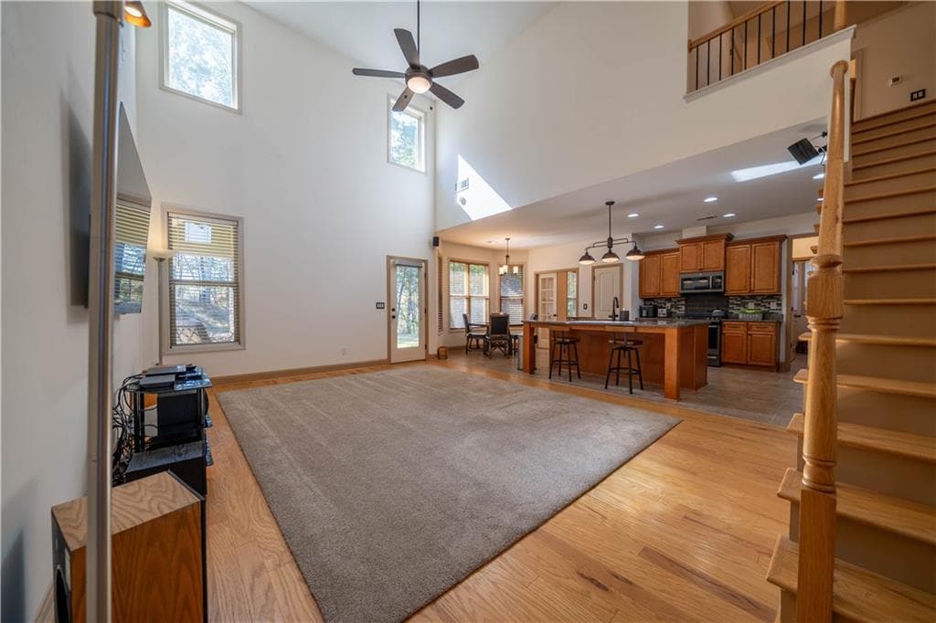 4 bedroom, 3 bathroom, 2,800 sq ft single family residence for sale at 9 Greystone Way, Cartersville, GA 30120 — photo 4