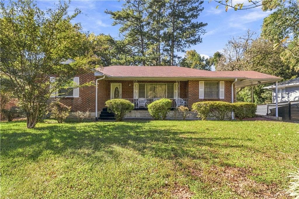 2 bedroom, 2 bathroom, 1,276 sq ft single family residence for sale at 1305 Pollard Drive, Atlanta, GA 30311 — photo 2