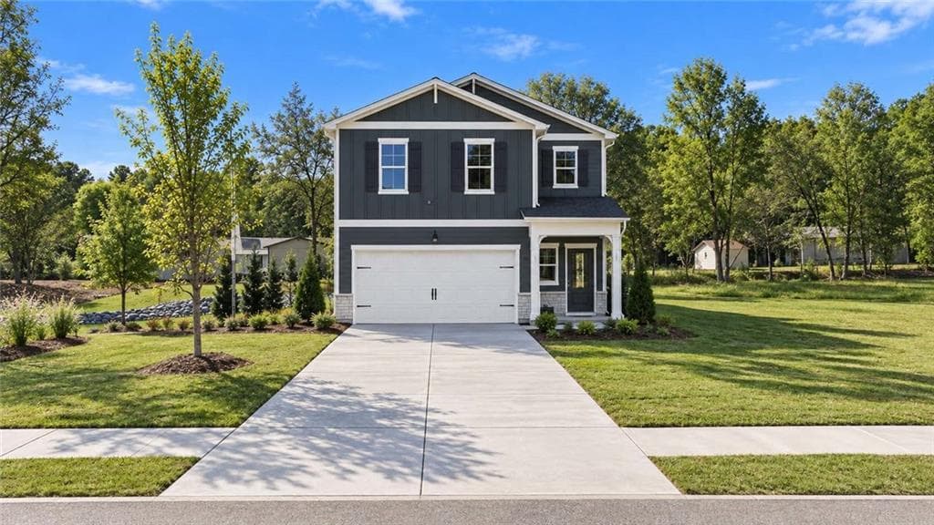 5 bedroom, 3 bathroom, 2,630 sq ft single family residence for sale at 125 Greene Farm Trail, Cartersville, GA 30120