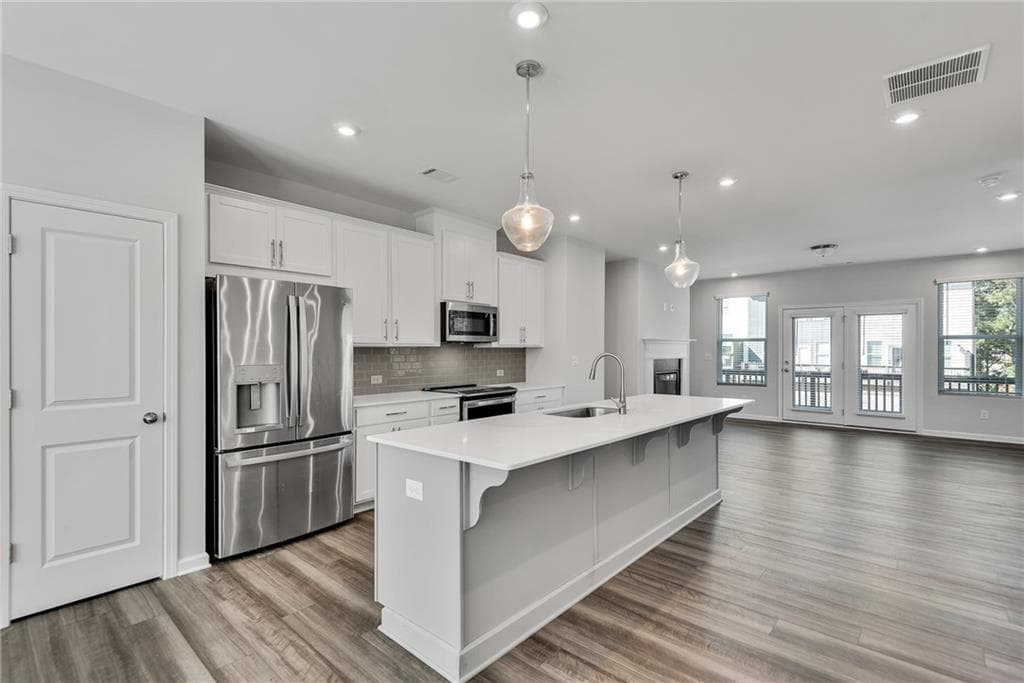 3 bedroom, 3 bathroom, 1,985 sq ft townhouse for rent at 191 Jameson Drive, Acworth, GA 30102 for $2,500 a month — photo 6