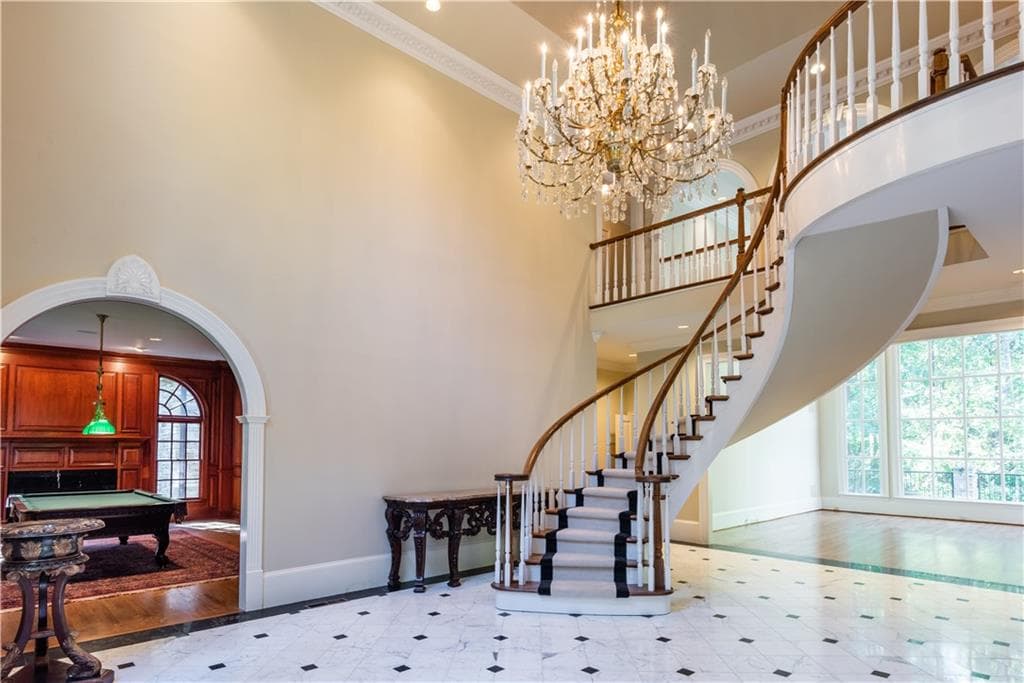 5 bedroom, 7 bathroom, 7,692 sq ft single family residence for sale at 12180 King Circle, Milton, GA 30075 — photo 4