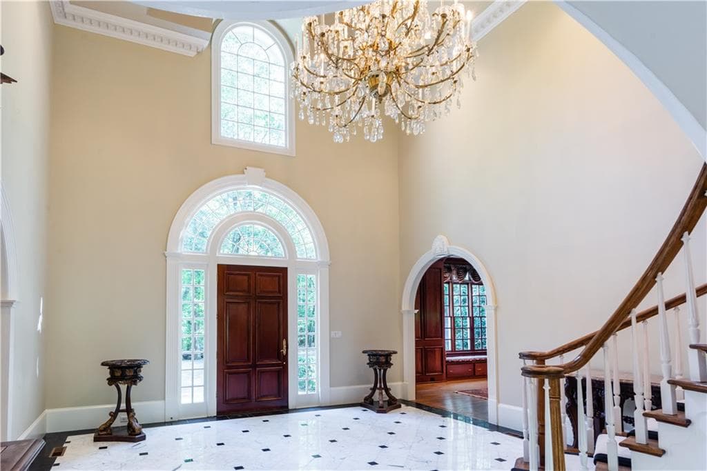 5 bedroom, 7 bathroom, 7,692 sq ft single family residence for sale at 12180 King Circle, Milton, GA 30075 — photo 5