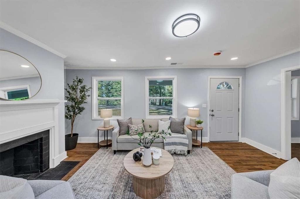 4 bedroom, 2 bathroom, 1,025 sq ft single family residence for sale at 2168 Penrose Drive, East Point, GA 30344 — photo 4