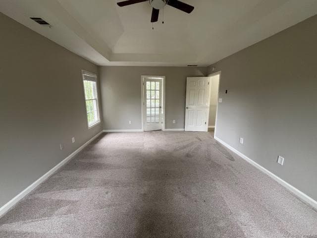5 bedroom, 3 bathroom, 2,568 sq ft single family residence for sale at 5025 Cascade Overlook Drive, South Fulton, GA 30331 — photo 9