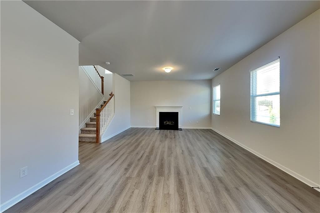 4 bedroom, 3 bathroom, 2,200 sq ft single family residence for rent at 197 Bloomfield Circle, Canton, GA 30114 for $2,500 a month — photo 2