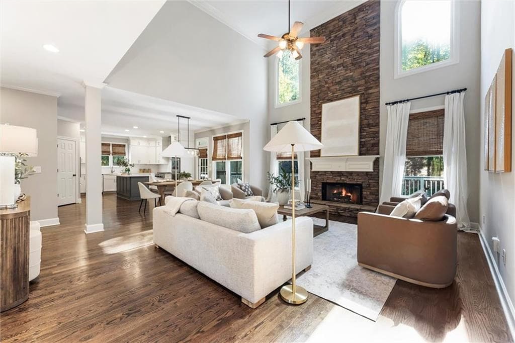 6 bedroom, 5 bathroom, 4,949 sq ft single family residence for sale at 125 Oakhurst Leaf Drive, Alpharetta, GA 30004 — photo 9