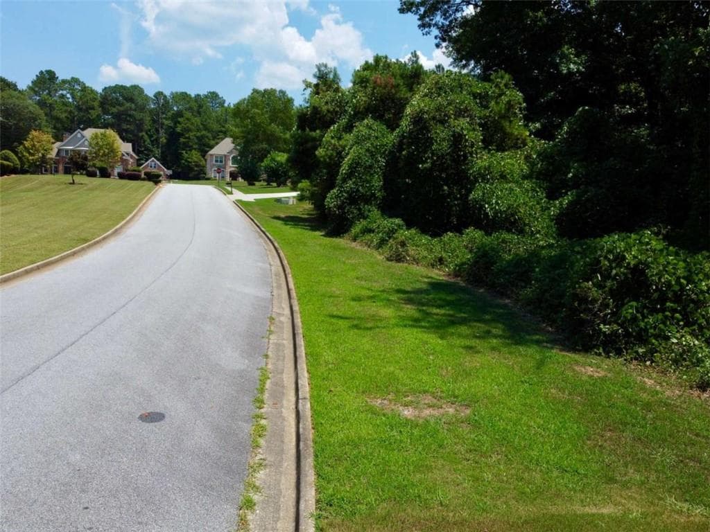 single family residence for sale at 2204 Misty Creek Trail, Stockbridge, GA 30281 — photo 4