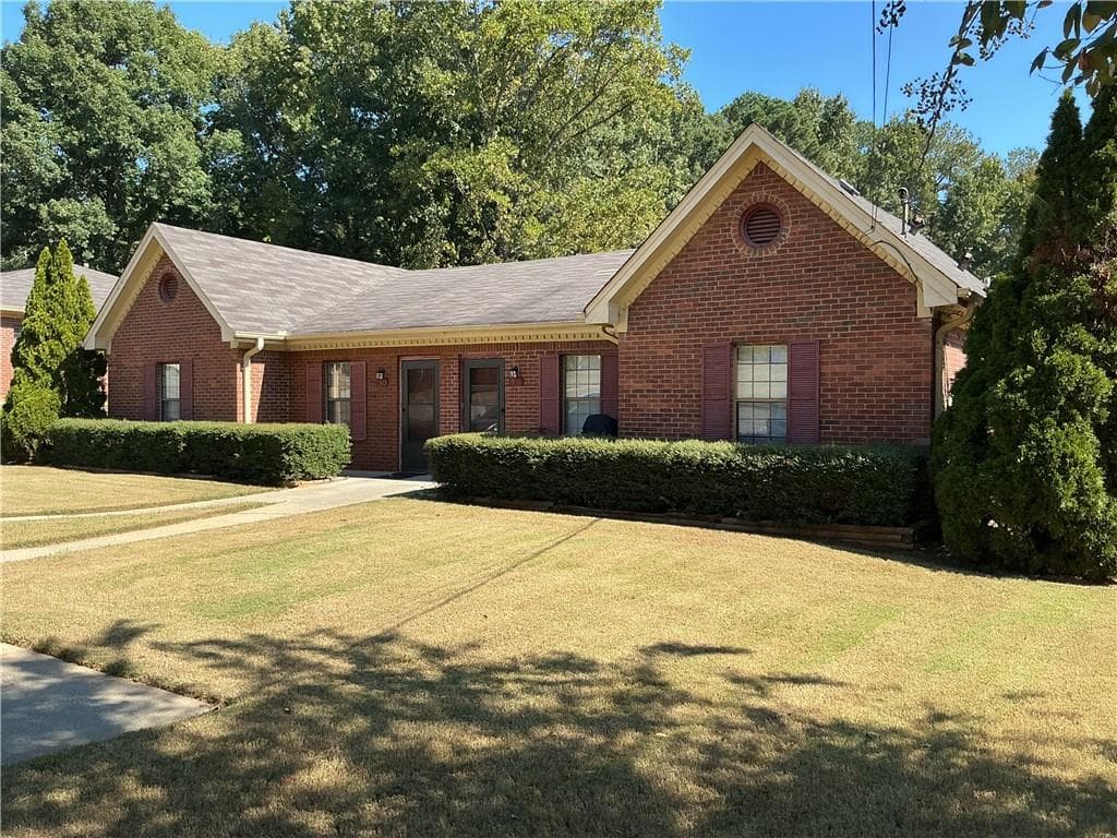 duplex under contract at 501 Downing Street, Lawrenceville, GA 30046