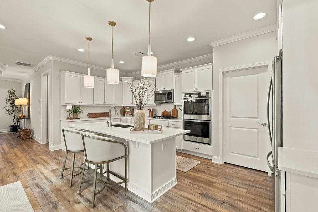 4 bedroom, 3 bathroom, 2,470 sq ft single family residence for sale at 130 Owenby Commons, Woodstock, GA 30188 — photo 6