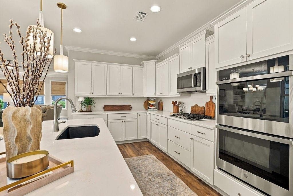4 bedroom, 3 bathroom, 2,470 sq ft single family residence for sale at 130 Owenby Commons, Woodstock, GA 30188 — photo 7