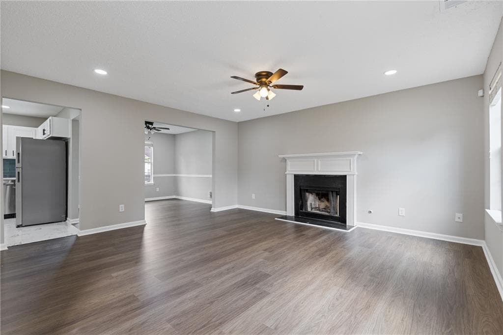 3 bedroom, 3 bathroom, 2,057 sq ft single family residence for sale at 1411 Kala Drive, Lithonia, GA 30058 — photo 4