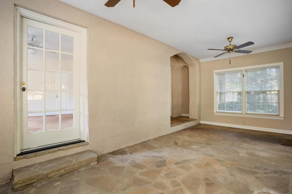 4 bedroom, 2 bathroom, 1,938 sq ft single family residence for sale at 444 Glendale Avenue, Decatur, GA 30030 — photo 4