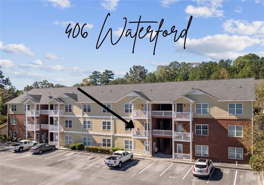 1 bedroom, 1 bathroom, 805 sq ft condominium for sale at 406 Waterford Drive, Calhoun, GA 30701