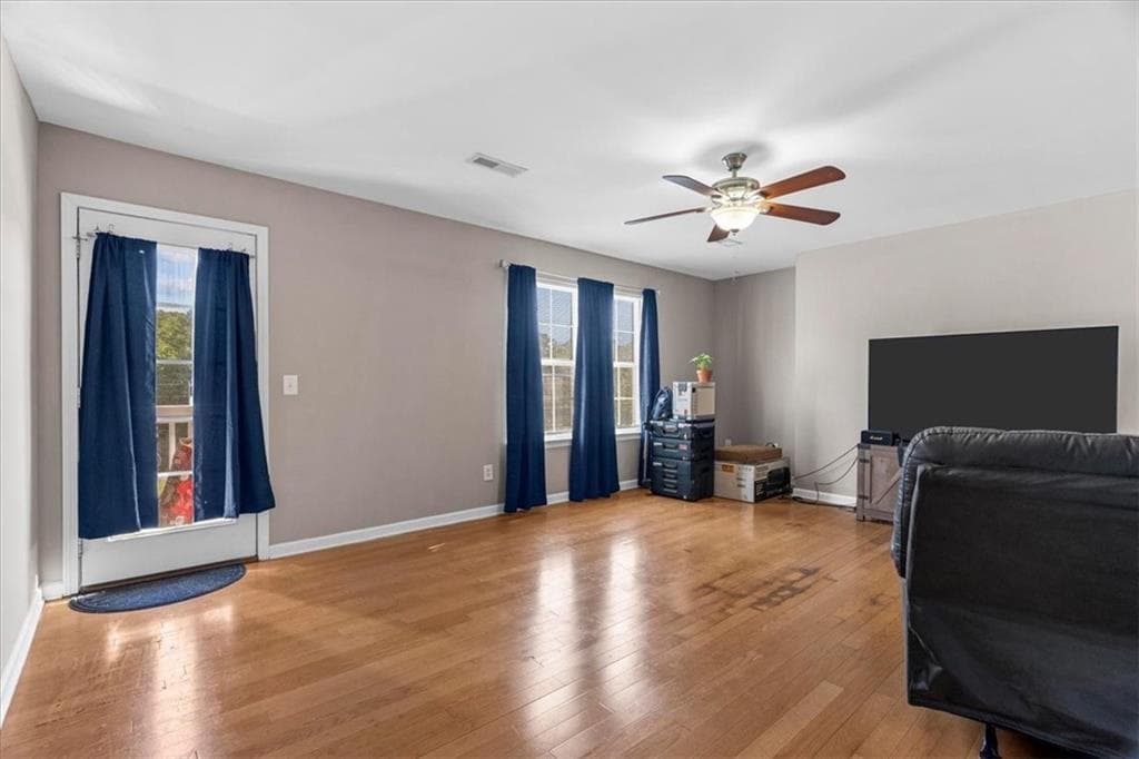 1 bedroom, 1 bathroom, 805 sq ft condominium for sale at 406 Waterford Drive, Calhoun, GA 30701 — photo 4
