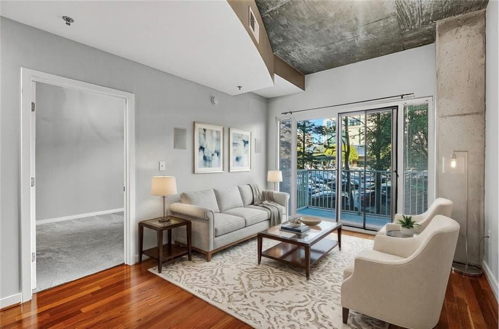 1 bedroom, 1 bathroom, 771 sq ft condominium for rent at 250 Pharr Road 306, Atlanta, GA 30305 for $1,995 a month — photo 8