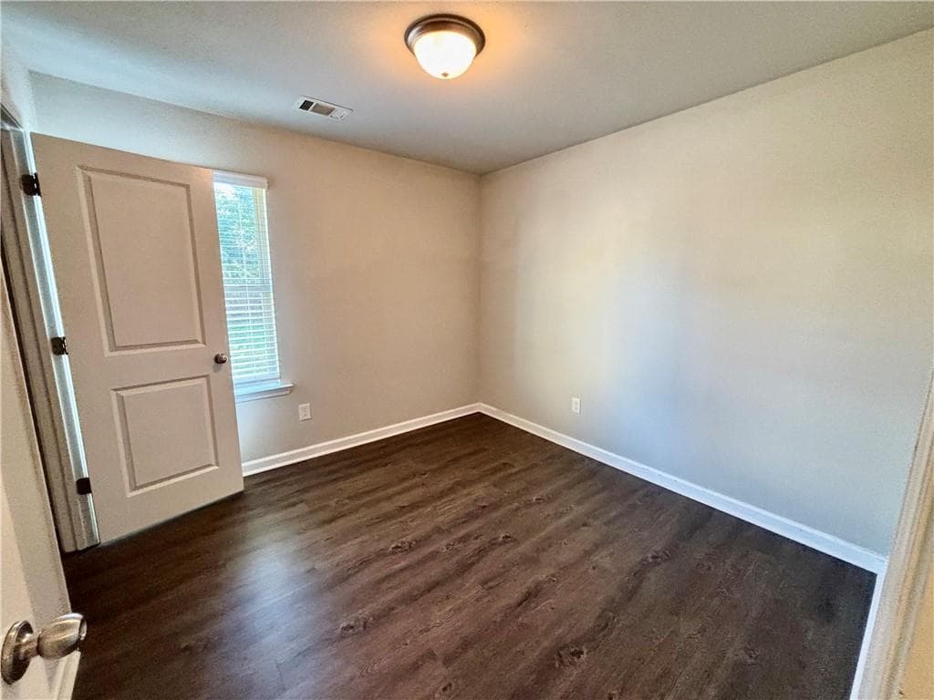 4 bedroom, 3 bathroom, 1,928 sq ft single family residence for rent at 321 Nutwood Trace, Locust Grove, GA 30248 for $1,850 a month — photo 9