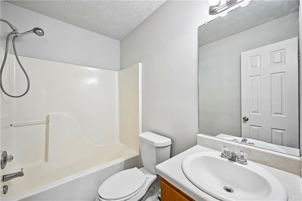 3 bedroom, 2 bathroom, 1,155 sq ft single family residence for sale at 85 Grove Place, Temple, GA 30179 — photo 7