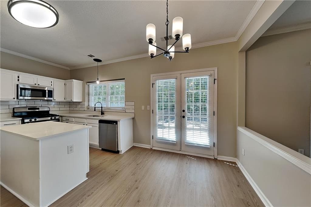 4 bedroom, 3 bathroom, 2,512 sq ft single family residence for rent at 4825 Tanners Spring Drive, Johns Creek, GA 30022 for $3,075 a month — photo 5