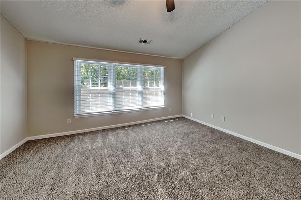 4 bedroom, 3 bathroom, 2,512 sq ft single family residence for rent at 4825 Tanners Spring Drive, Johns Creek, GA 30022 for $3,075 a month — photo 9