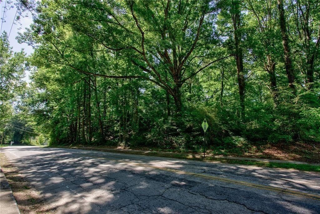 single family residence for sale at 991 Custer Avenue, Atlanta, GA 30316 — photo 2