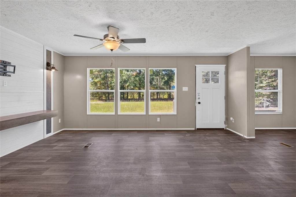 3 bedroom, 2 bathroom, 1,668 sq ft single family residence for sale at 521 Midway Road, Resaca, GA 30735 — photo 7