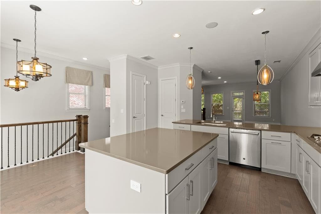 3 bedroom, 4 bathroom, 2,565 sq ft townhouse for sale at 1408 Doublegate Drive, Atlanta, GA 30319 — photo 6