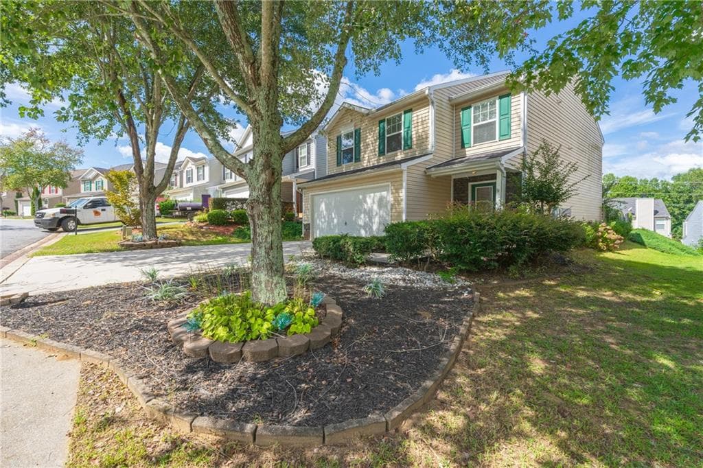 3 bedroom, 3 bathroom, 1,898 sq ft single family residence for rent at 2965 Mayfair Drive, Cumming, GA 30040 for $2,150 a month — photo 1 of 26