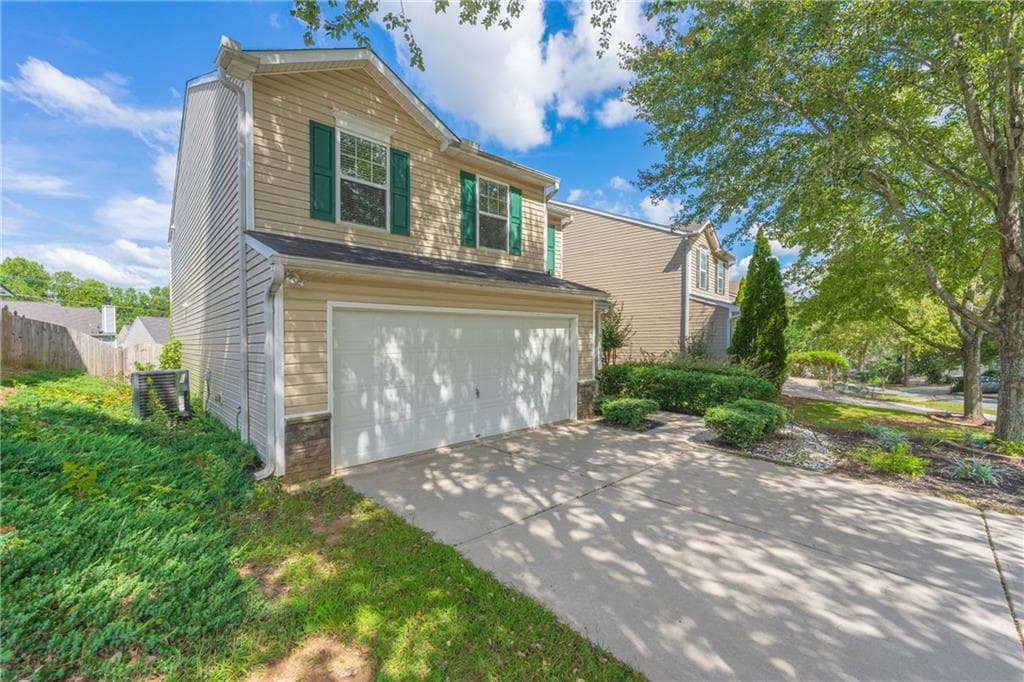 3 bedroom, 3 bathroom, 1,898 sq ft single family residence for rent at 2965 Mayfair Drive, Cumming, GA 30040 for $2,150 a month — photo 3