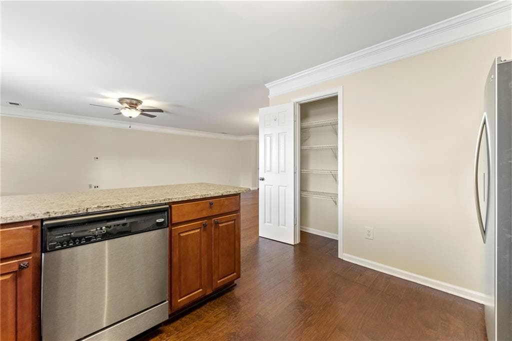 3 bedroom, 3 bathroom, 1,898 sq ft single family residence for rent at 2965 Mayfair Drive, Cumming, GA 30040 for $2,150 a month — photo 10