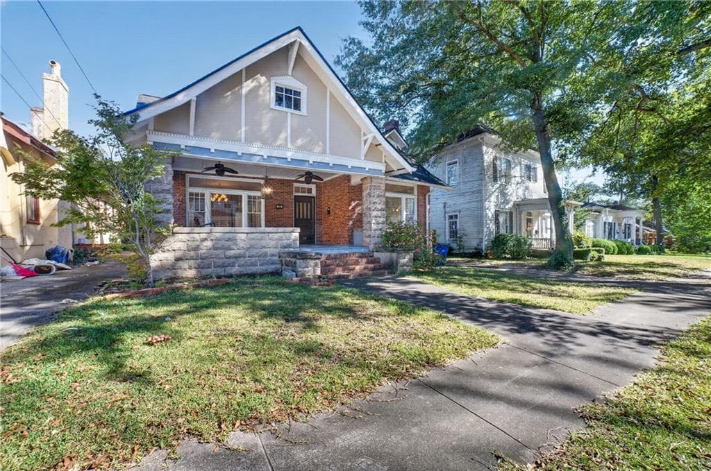 3 bedroom, 2 bathroom, 2,812 sq ft single family residence for rent at 148 Cleveland Avenue, Macon, GA 31204 for $2,050 a month — photo 3