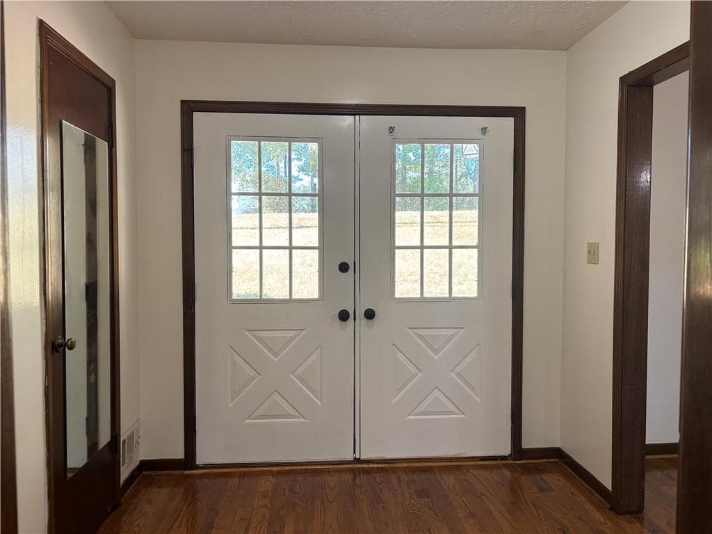 4 bedroom, 4 bathroom, 1,854 sq ft single family residence for rent at 676 Killian Hill Road, Lilburn, GA 30047 for $2,950 a month — photo 3