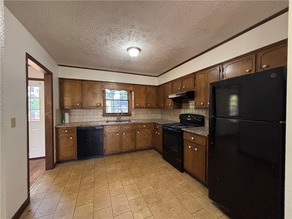 4 bedroom, 4 bathroom, 1,854 sq ft single family residence for rent at 676 Killian Hill Road, Lilburn, GA 30047 for $2,950 a month — photo 7