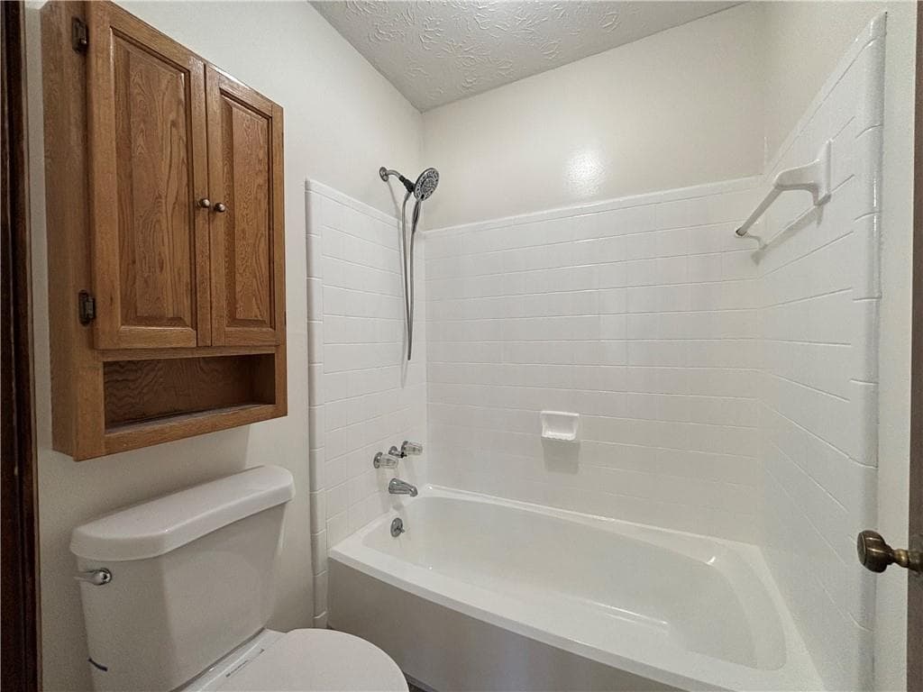 4 bedroom, 4 bathroom, 1,854 sq ft single family residence for rent at 676 Killian Hill Road, Lilburn, GA 30047 for $2,950 a month — photo 9