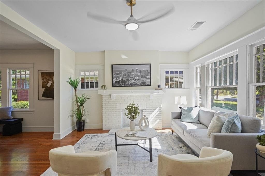 3 bedroom, 2 bathroom, 1,700 sq ft single family residence for sale at 885 Rose Circle, Atlanta, GA 30310 — photo 8