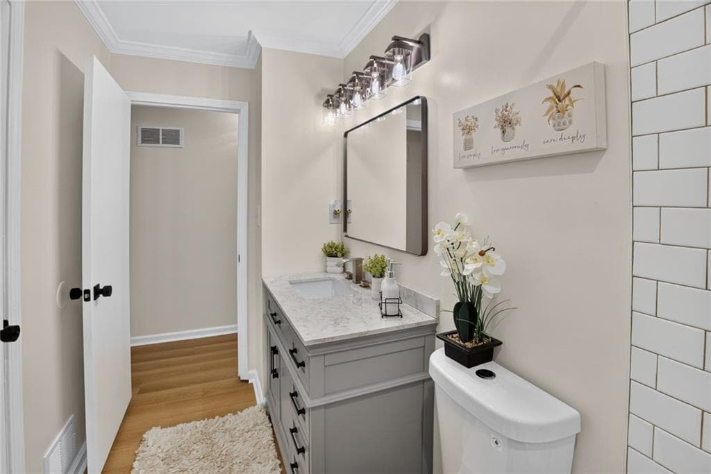 4 bedroom, 2 bathroom, 1,776 sq ft single family residence under contract at 657 Overlook, Jonesboro, GA 30238 — photo 9