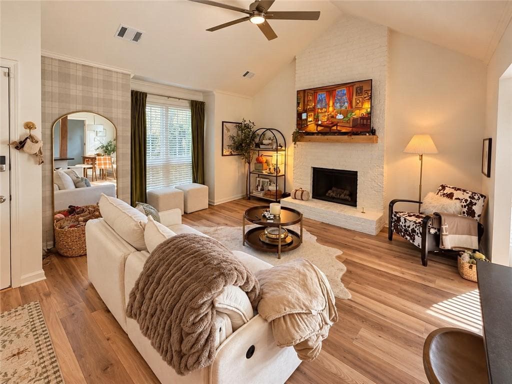 2 bedroom, 2 bathroom, 1,470 sq ft townhouse for rent at 1195 Minhinette, Unit #F Drive F, Roswell, GA 30075 for $3,200 a month — photo 2