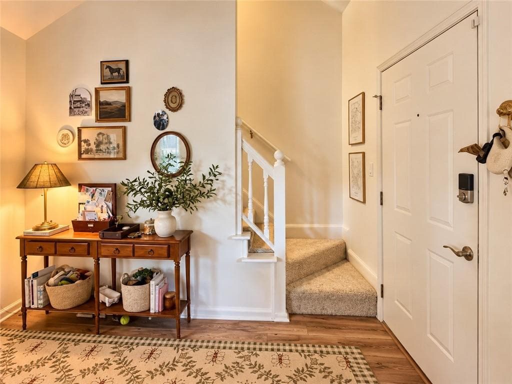 2 bedroom, 2 bathroom, 1,470 sq ft townhouse for rent at 1195 Minhinette, Unit #F Drive F, Roswell, GA 30075 for $3,200 a month — photo 5
