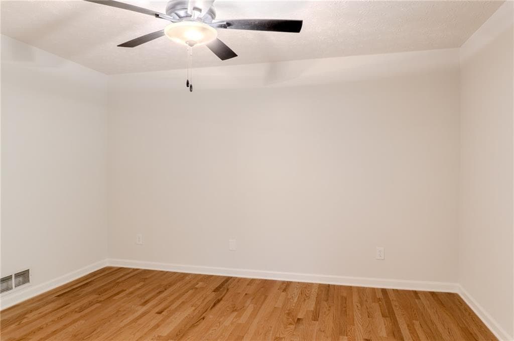 3 bedroom, 2 bathroom, 1,962 sq ft single family residence for sale at 4764 WATSON MILL Court, Loganville, GA 30052 — photo 10